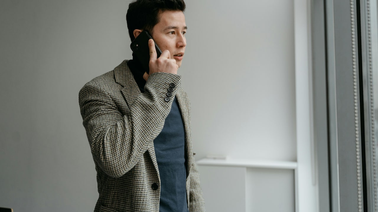 10 Blazer And Suit Styling Tricks For Work And Events