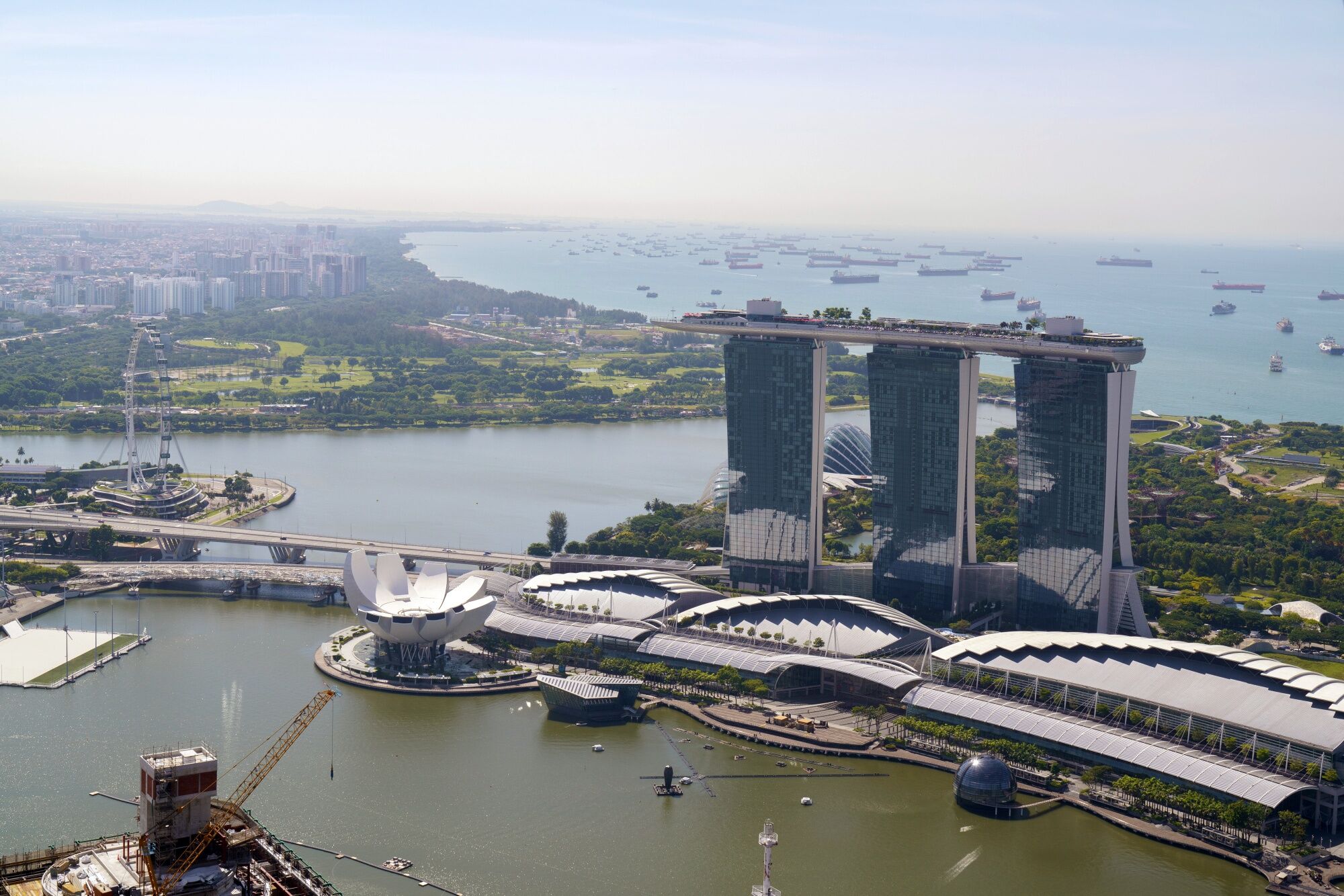 The Rich Are Flocking To Singapore. Bankers Stick With Hong Kong