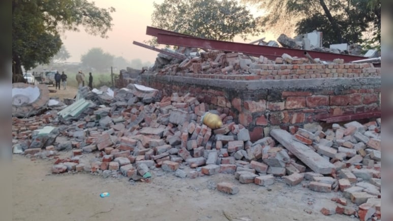 धौलपुर में सांप्रदायिक सौहार्द बिगड़ने की कोशिश, असामाजिक तत्वों ने मजार को&nbsp;किया क्षतिग्रस्त, मौके पर पुलिस बल&nbsp;