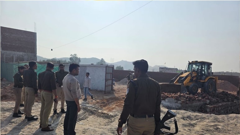 MP News: मध्य प्रदेश के इस जिले में जमकर गरजा बुलडोजर, 10 करोड़ रुपये कीमत की जमीन कब्जामुक्त