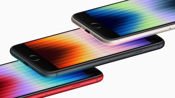 Smartphone Makers Want GST Slashed To 5% To Offset 45% Price Hike On Entry-Level Handsets; Write To FM