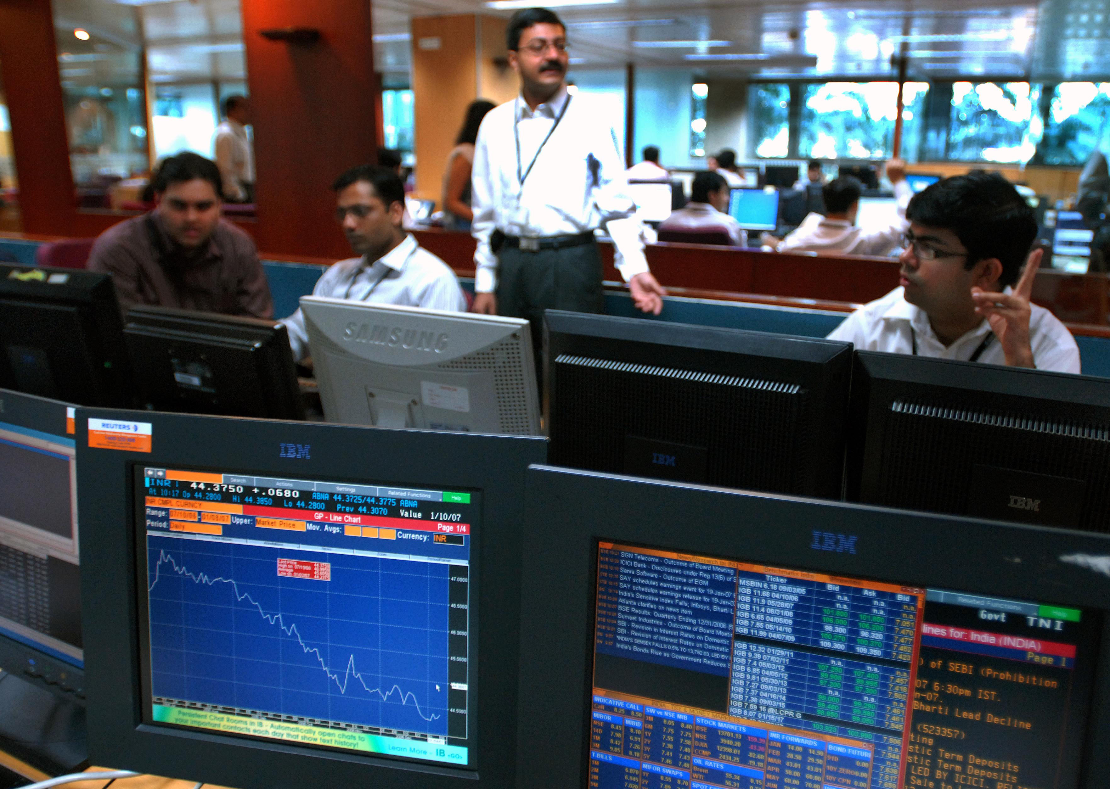Sensex, Nifty End Truncated Week On A High; Banks Outperform