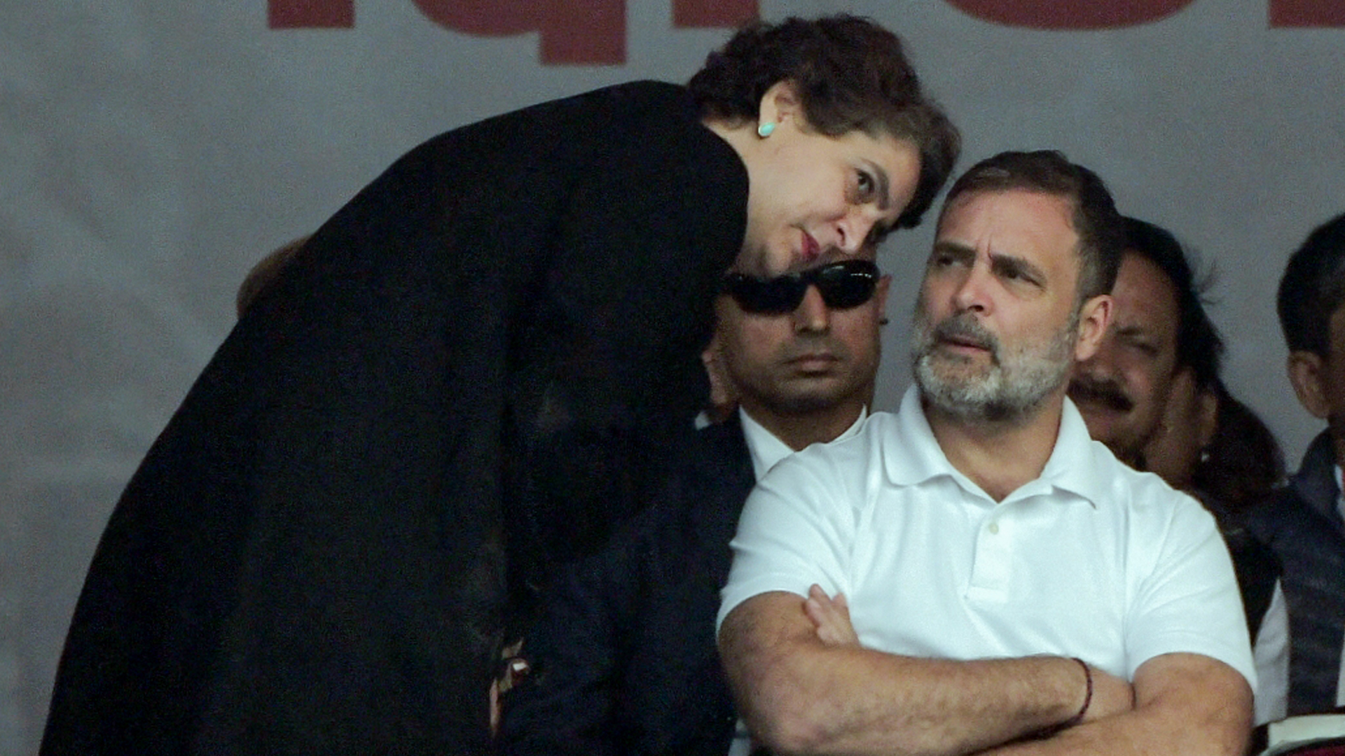 Team Priyanka vs Rahul Gandhi? Congress's Leadership Question