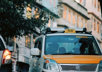 Bharat Taxi दिल्ली में 1 जनवरी से हो रही शुरू, Ola और Uber को देगी टक्कर, नागरिकों को मिलेंगे ऐसे लाभ