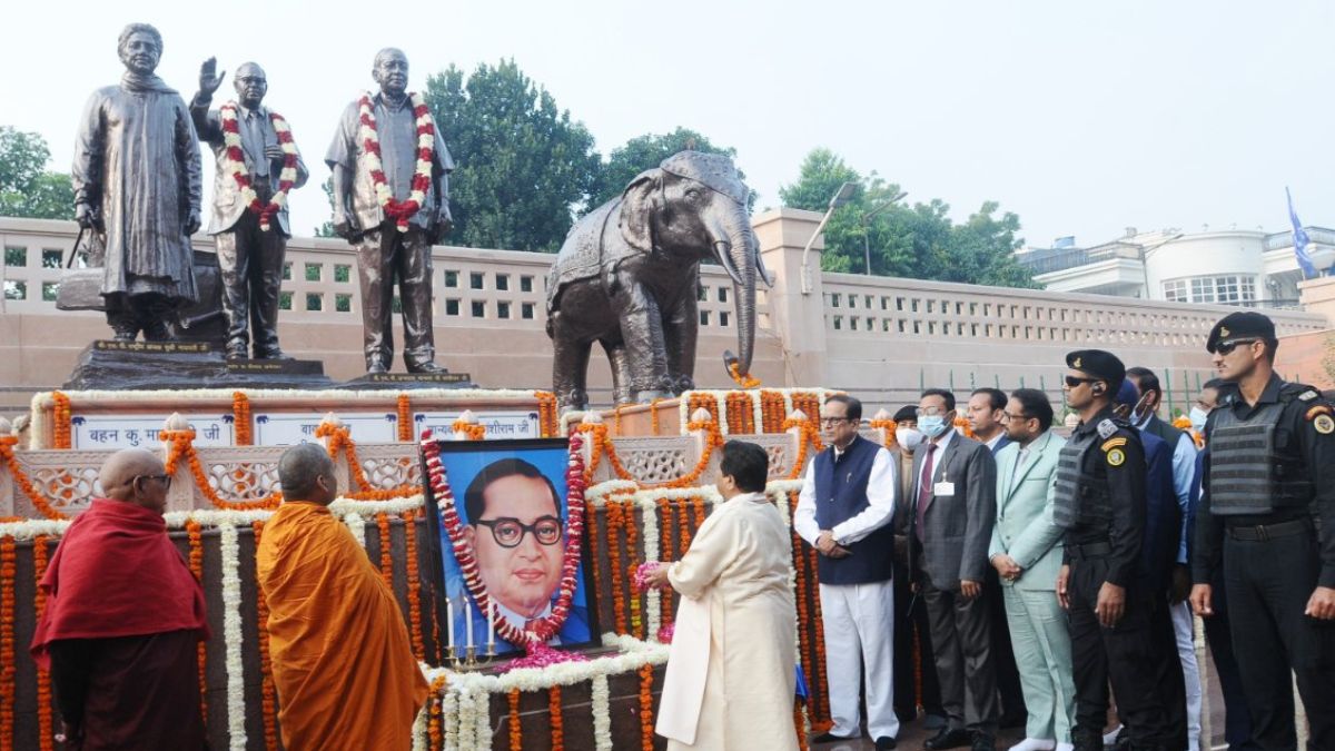 दिल्ली से सिर्फ 15 किमी दूर मायावती, नोएडा में बाबा साहब के कार्यक्रम में क्यों नहीं होंगी शामिल, आकाश आनंद संभालेंगे मोर्चा