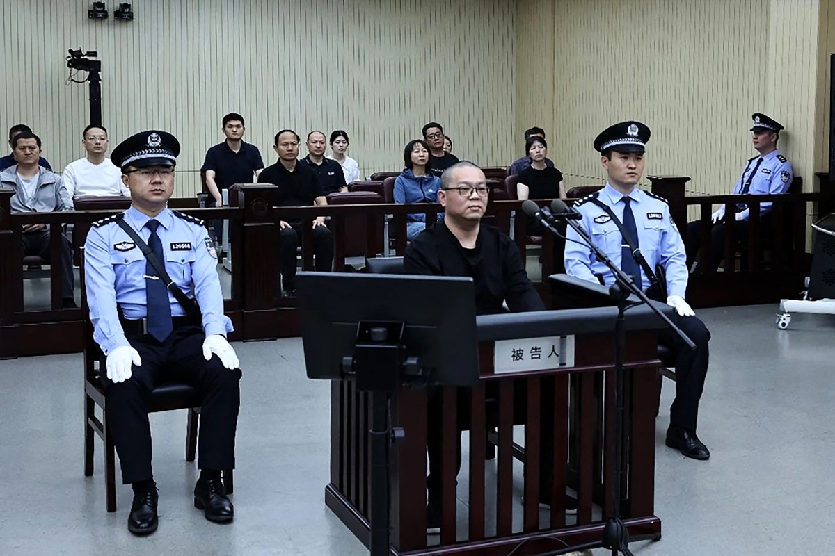 China Executes Ex-Banker For Taking Over $156 Million In Bribe