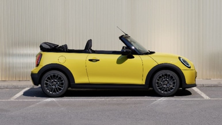 Mini Cooper S Convertible First Batch Sold Out In One Day