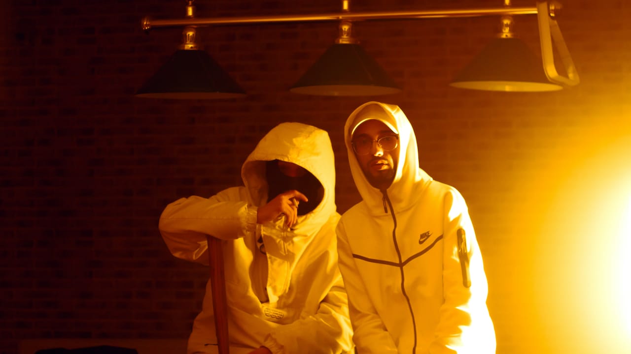 Which couple hoodie will you choose under ₹1,000 from Myntra End Of Reason Sale? Which couple hoodie will you choose under ₹1,000 from Myntra End Of Reason Sale?