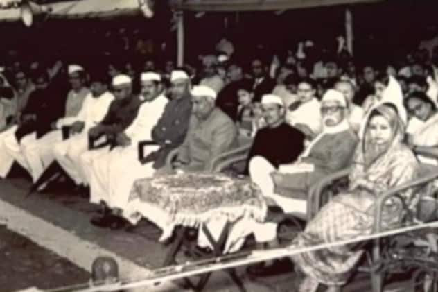 MP Assembly History: 1 नवंबर 1956 को लाल परेड मैदान पर आयोजित कार्यक्रम में मौजूद नए मध्यप्रदेश की पहली मंत्रिपरिषद् MP Assembly History: 1 नवंबर 1956 को लाल परेड मैदान पर आयोजित कार्यक्रम में मौजूद नए मध्यप्रदेश की पहली मंत्रिपरिषद्