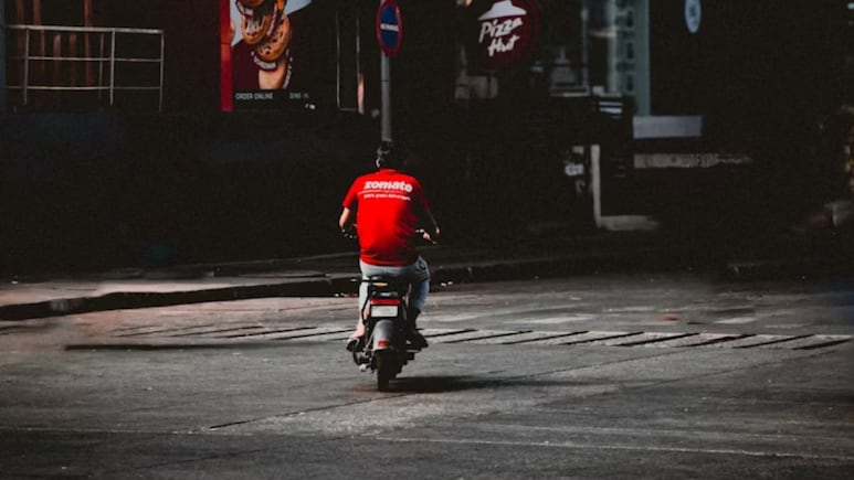 "Delivery Agents Don't Have Timer": Zomato CEO Explains 10-Minute Model