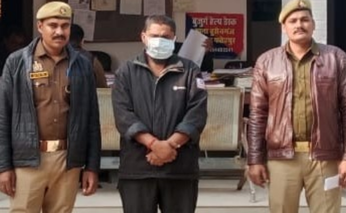 मजार तोड़े जाने के बाद हरकत में आई पुलिस, दर्ज की नामजद FIR, विहिप ने दी यह चेतावनी