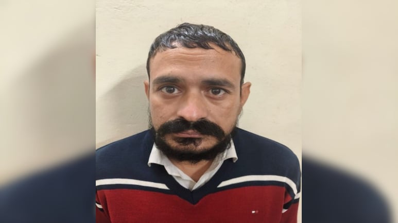 राजस्थान: पटवारी भर्ती में फर्जीवाड़े पर SOG का बड़ा एक्शन, डमी कैंडिडेट... फर्जी डिग्री मुहैया कराने वाला गिरफ्तार