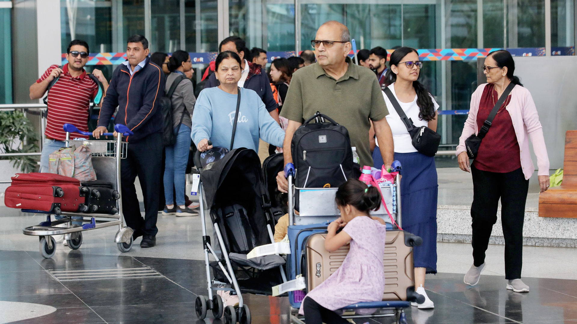 Delhi Chokes Under Severe Smog, Over 130 Flights Disrupted