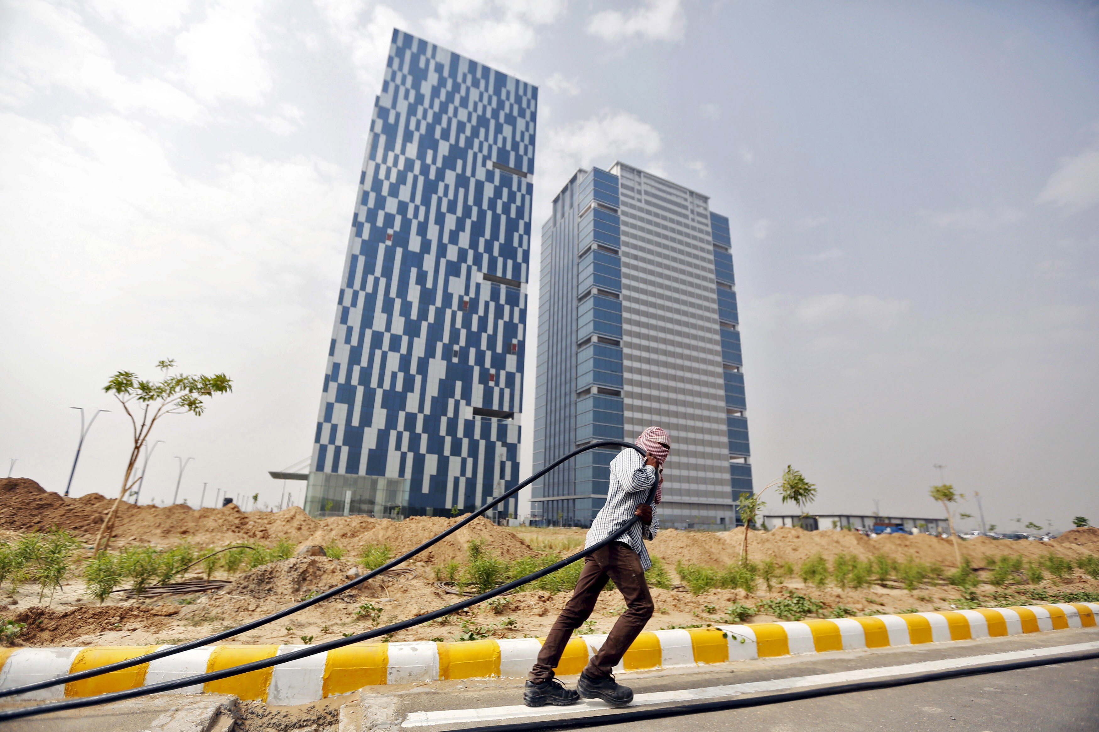 India Looks To Shift Offshore Derivatives Market To GIFT City 