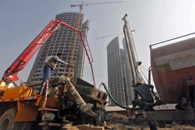 Budget 2014: Economists for Lowering of Interest Rate, Removal of Cess