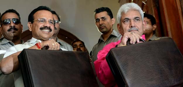 Railway Budget 2014: Rail Minister Concerned Over Experimental Train Stoppages