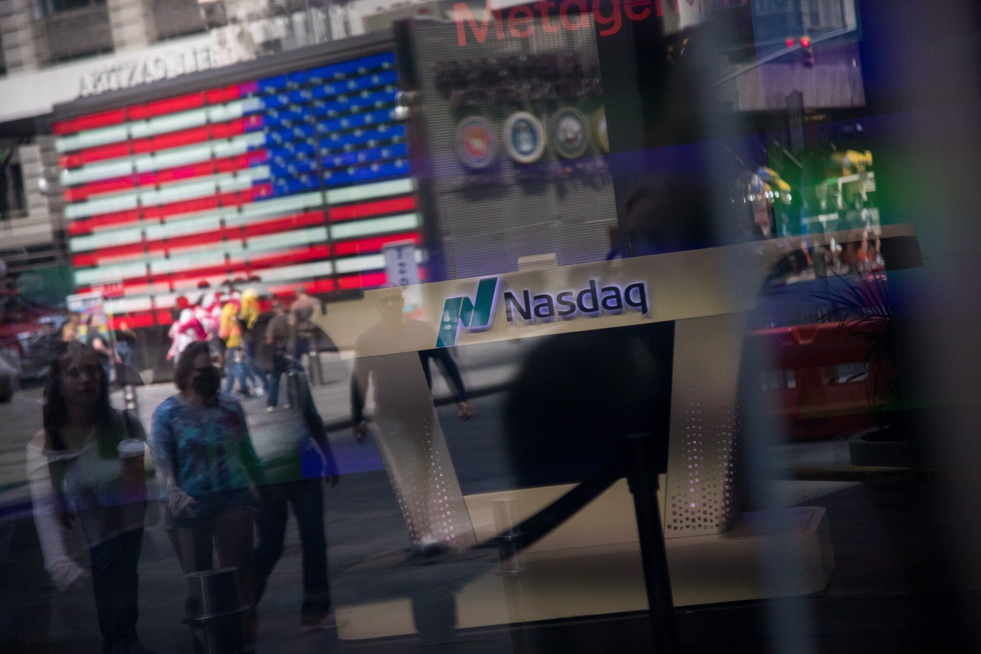 S&P 500 Gets Late-Day Boost At End Of Wild Month: Markets Wrap