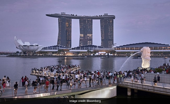 Singapore With New Visa Rule Hunts For 'Global Rainmakers'