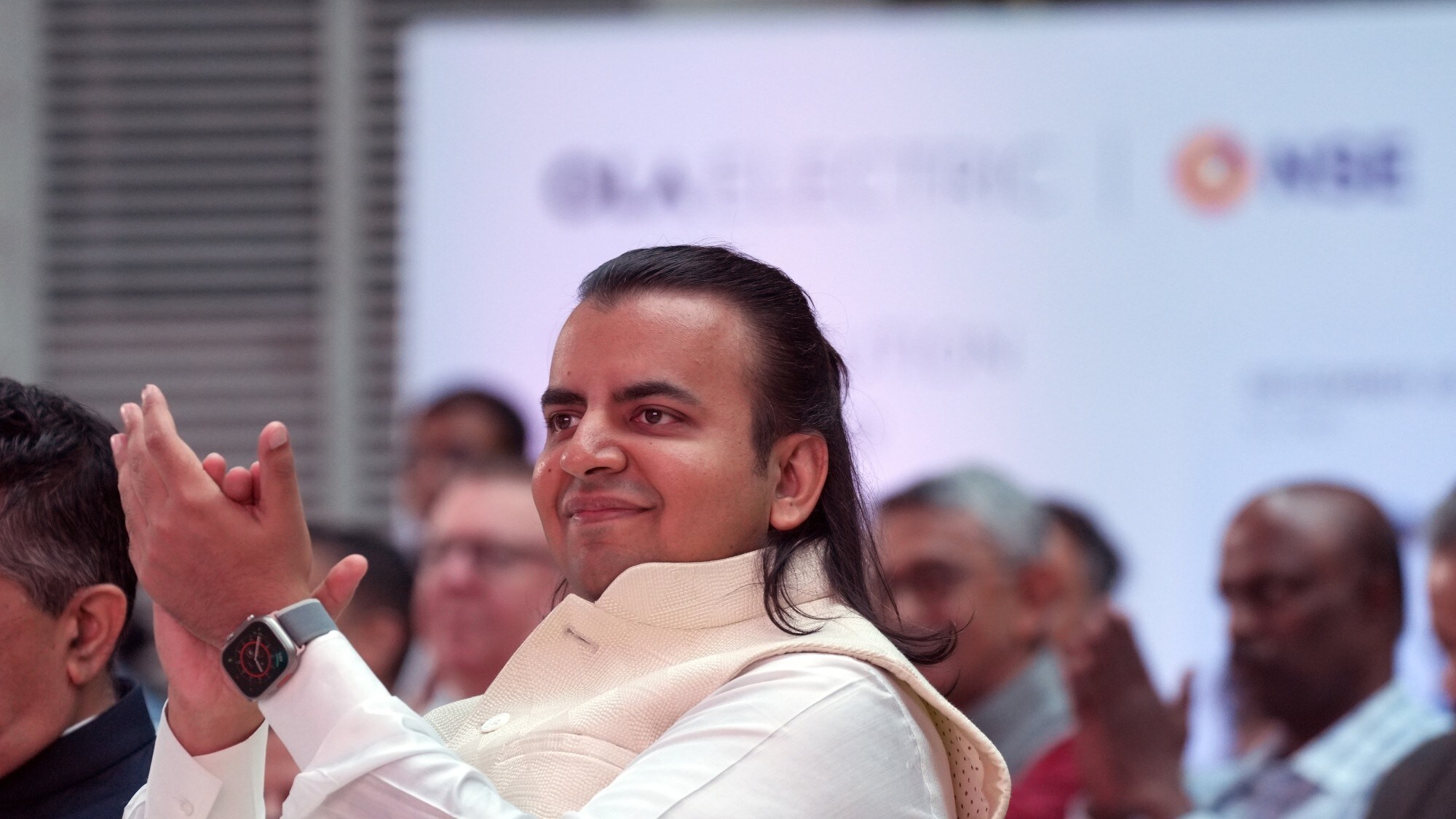 Bhavish Aggarwal Goes Full Elon Musk Amid Ola Electric Layoffs