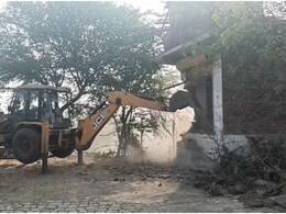 Rajasthan: जिस दुकान को बचाने के लिए नायब तहसीलदार को ACB से ट्रैप कराया, खसरा बदलकर जिला प्रशासन ने उसी पर चलाया बुलडोजर