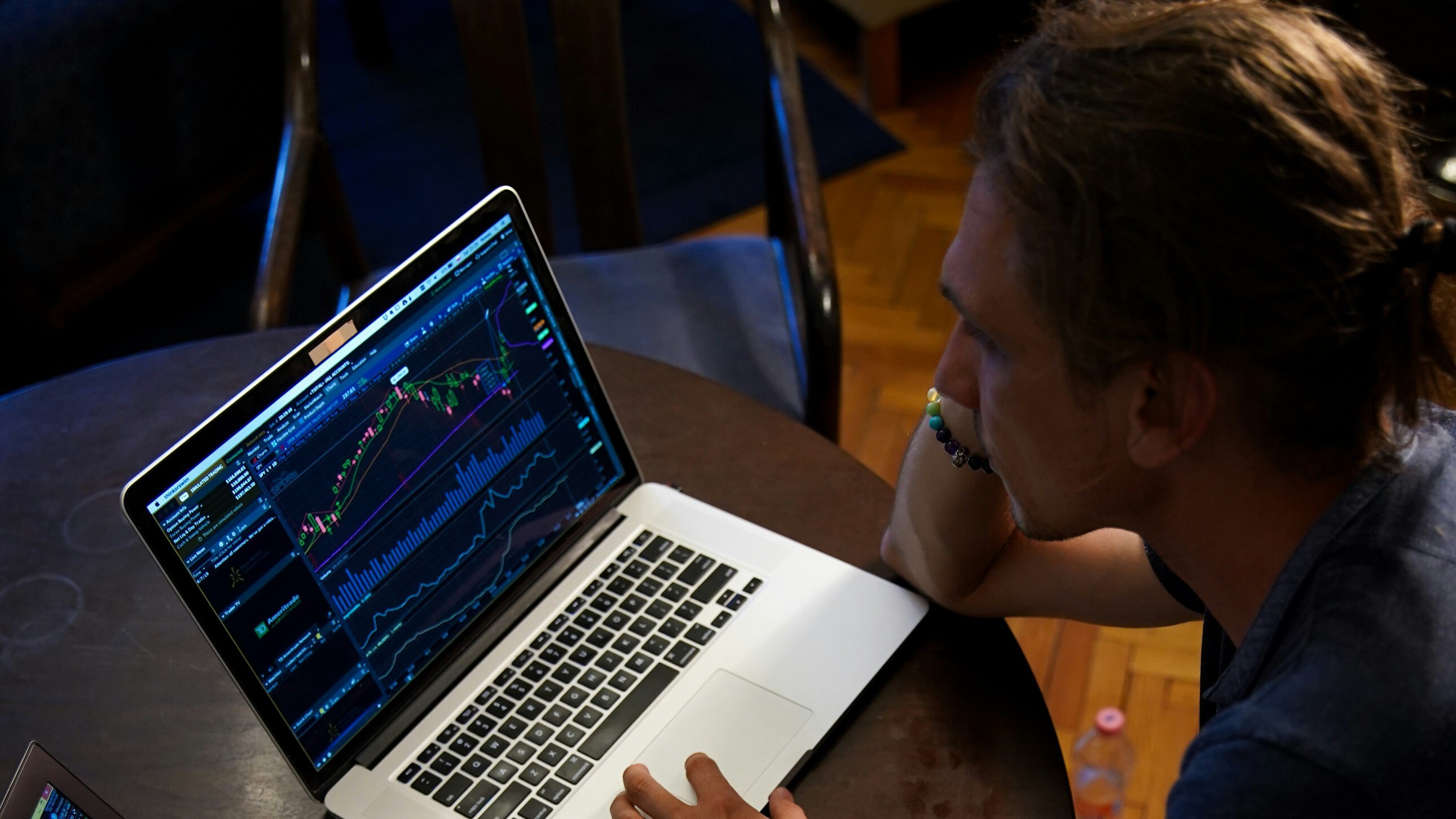 Stock Market Today: Nifty, Sensex End Lower After RIL's Q2 Earnings Disappoint