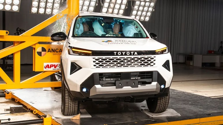 2025 Toyota Hilux Secures 5-Star Safety Rating ANCAP Crash Test
