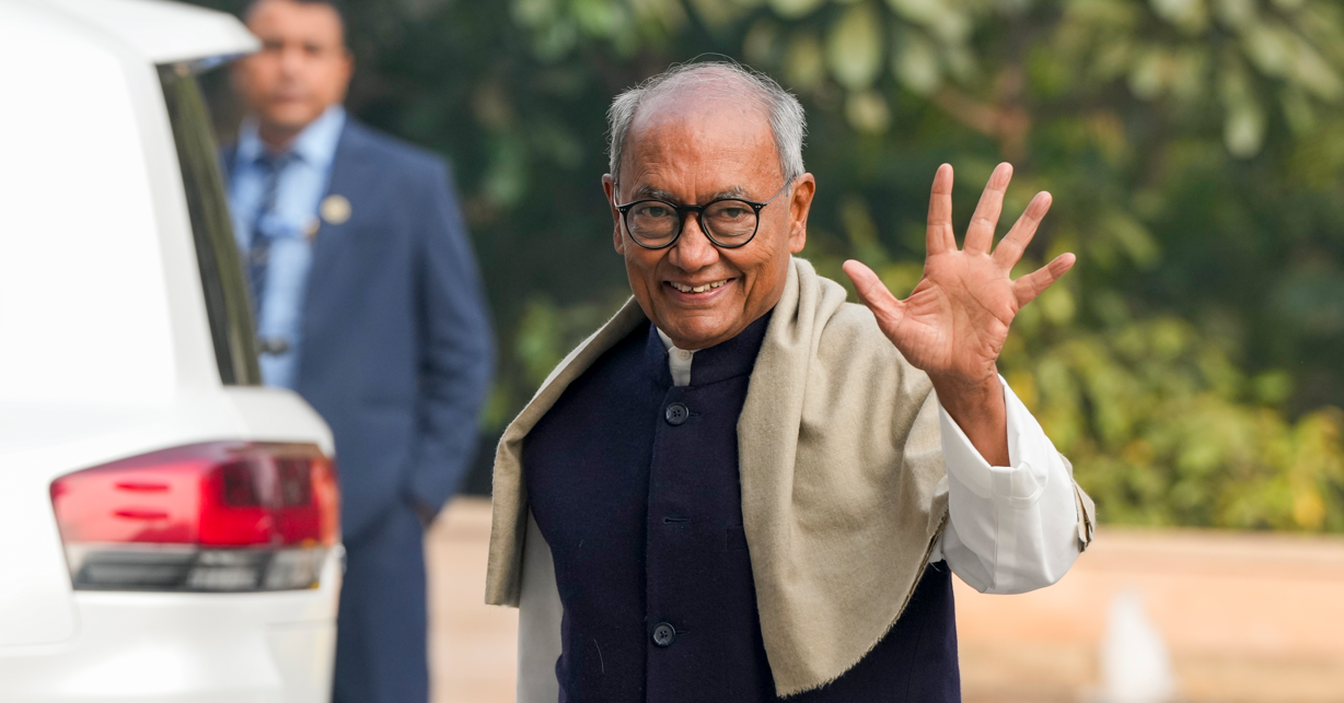 फर्जी शिकायत पर सजा का प्रावधान शिक्षा समिति ने नहीं हटाया था..दिग्विजय सिंह ने यूजीसी के नए नियमों पर दी सफाई