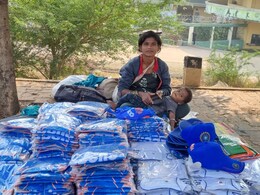 IND vs SA रायपुर: मैच के साथ कारोबार भी हिट, हर वेंडर को ₹5,000 से ₹10,000 तक की कमाई का अनुमान