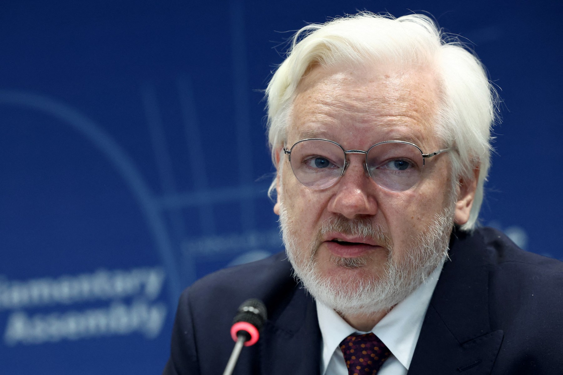 WikiLeaks' Julian Assange Sues Nobel Panel Over Peace Prize To Machado