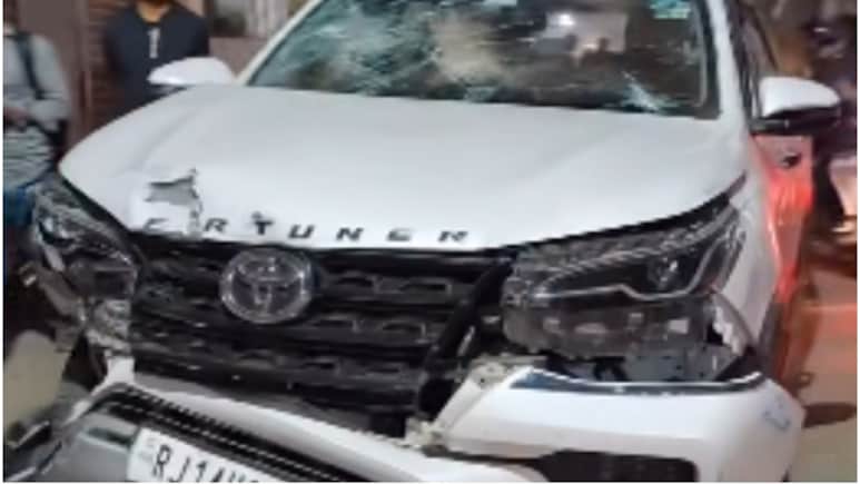 जयपुर: नशे में धुत ड्राइवर ने फॉर्च्यूनर से मचाया 'तांडव', एक के बाद एक 6 गाड़ियों को रौंदा, गुस्साई भीड़ ने की तोड़फोड़