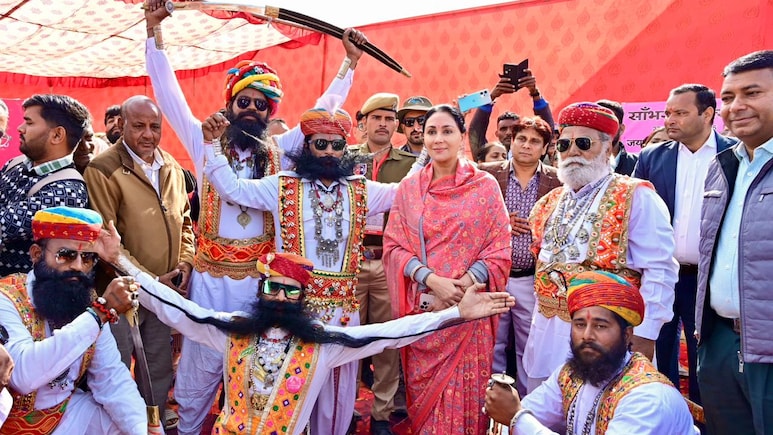 सांभर महोत्सव 2025: पक्षी दर्शन से लेकर पैरा ग्लाइडिंग तक खास आयोजन, दिया कुमारी ने की शुरुआत