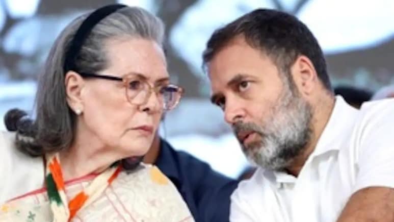 नेशनल हेराल्ड केस में सोनिया और राहुल गांधी को दिल्ली हाईकोर्ट से नोटिस