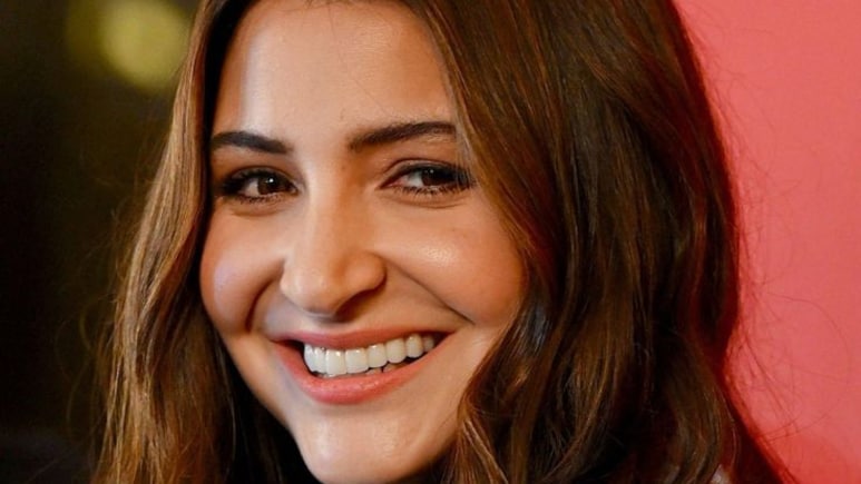 अनुष्का शर्मा की पाकिस्तानी हमशक्ल देखी है? इस लड़की को देख विराट कोहली भी रह जाएंगे हैरान, बोलेंगे- मेरी बीवी कौन