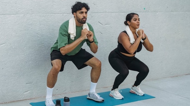 Squats can help you strengthen leg muscles