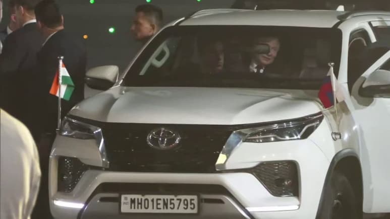 कौन सी थी वो कार जिसमें राष्ट्रपति पुतिन को बैठाकर ले गए पीएम मोदी