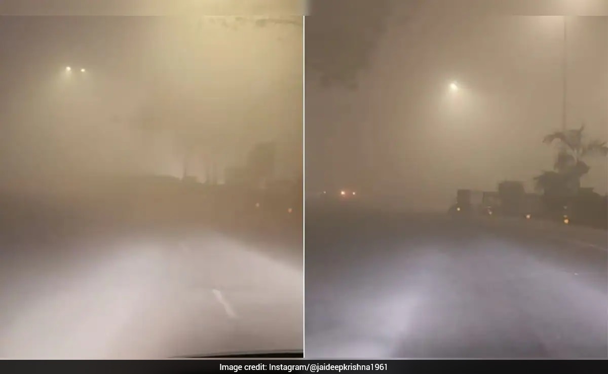 Videos Show 'Dangerous' Situation In Delhi NCR As It Chokes Under Dense Smog Videos Show 'Dangerous' Situation In Delhi NCR As It Chokes Under Dense Smog