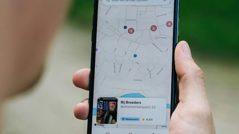 iPhone चोरी हो जाए तो भी टेंशन खत्म! अभी तुरंत On कर लें ये 2 ज़रूरी सेटिंग