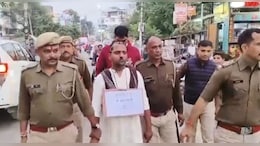 "मैं रेप&zwj;िस्&zwj;ट हूं, मैं बलात्&zwj;कारी हूं", दुष्&zwj;कर्मी युवक का सिर मुड़वाकर न&zwj;िकाला जुलूस