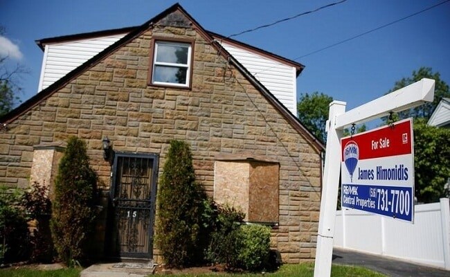 Opinion: Not Quite The "Fog A Mirror, Buy A House," But Crypto-Based Mortgages Are Crazy