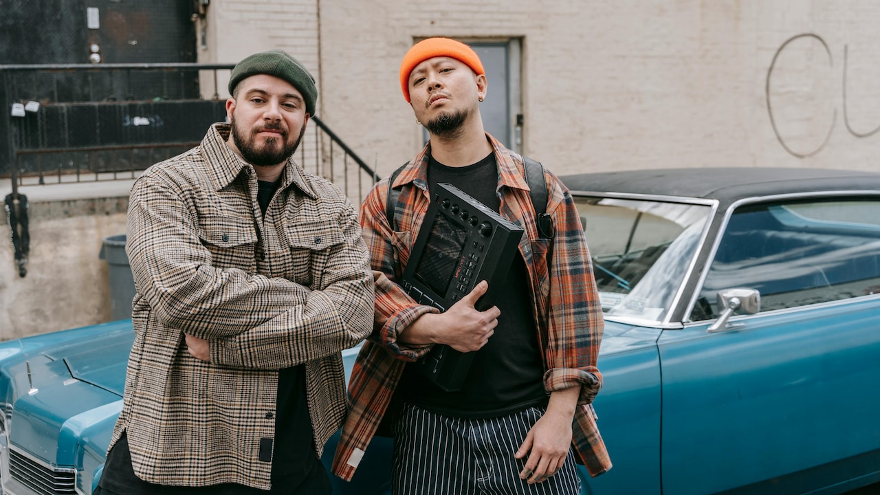 Myntra EORS Deals: Top Powerlook And Bewakoof Styles Under Budget