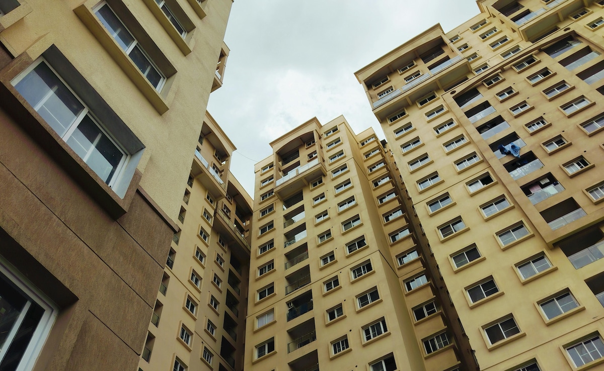 Woman Claps Back At Nosy 'Society Uncles' With Rs 62 Lakh Civil Suit, Wins Praise Online