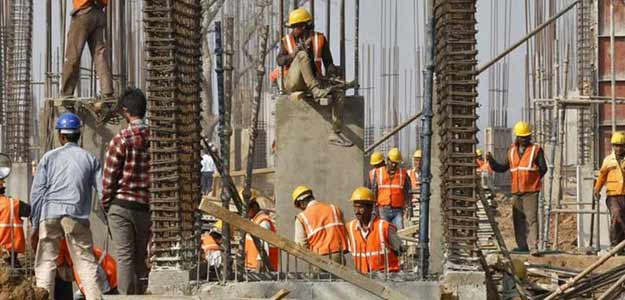 Economy Likely Grew Faster in June Quarter: Reuters Poll