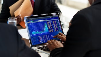 Trade Setup For Feb. 26: Nifty Finds Resistance At 25,600-25,650 Levels After Index Resumes Gains