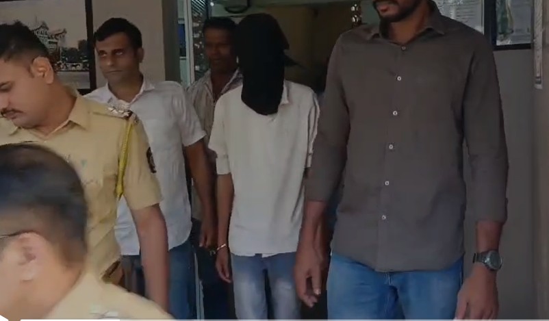 घर में सो रही बेटी के गले पर पिता ने चलाया ब्लेड, रोकने आई पत्नी पर भी किया हमला, गिरफ्तार