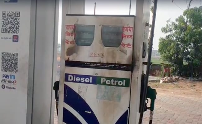 Fuel Prices Fall Across Metros After Excise Duty Cut