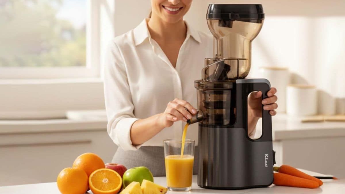 Look for juicers with a wide opening Look for juicers with a wide opening