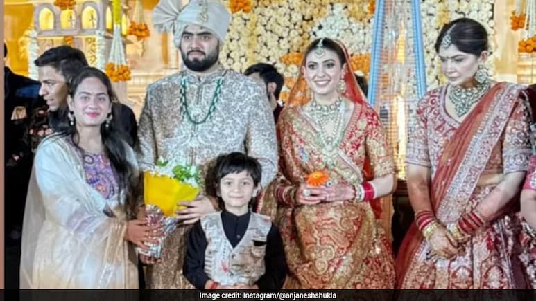 70 लाख के पटाखे फूंक डाले, 61 करोड़ की संपत्ति वाले भाजपा विधायक के बेटे की शाही शादी, वीडियो वायरल