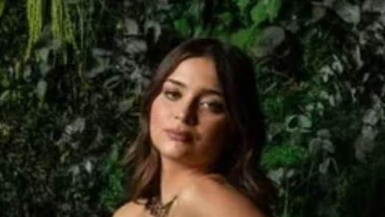 Meet Ella Wadia, Muhammad Ali Jinnah's Great-Great Grandkid Who Just Made Her Le Bal Des Debutantes Debut