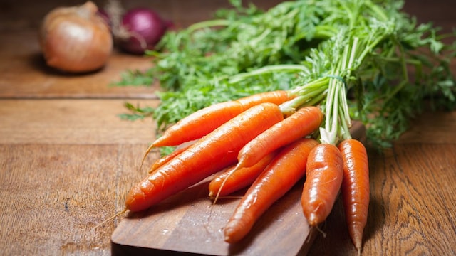 Fighting Wrinkles, Acne And Sun Damage: Nutritionist Explains How Carrots Boost Skin Health