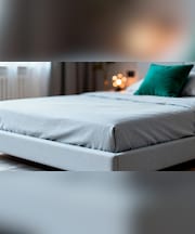 गद्दे की बदबू और दाग-धब्बे कैसे हटाएं? जान लें 4 आसान टिप्स और ट्रिक्स, मिनटों में हो जाएंगे साफ